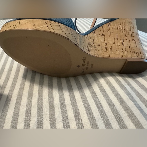Adorable Kate Spade Janae denim blue Wedge Sandals size 9 - Picture 7 of 9